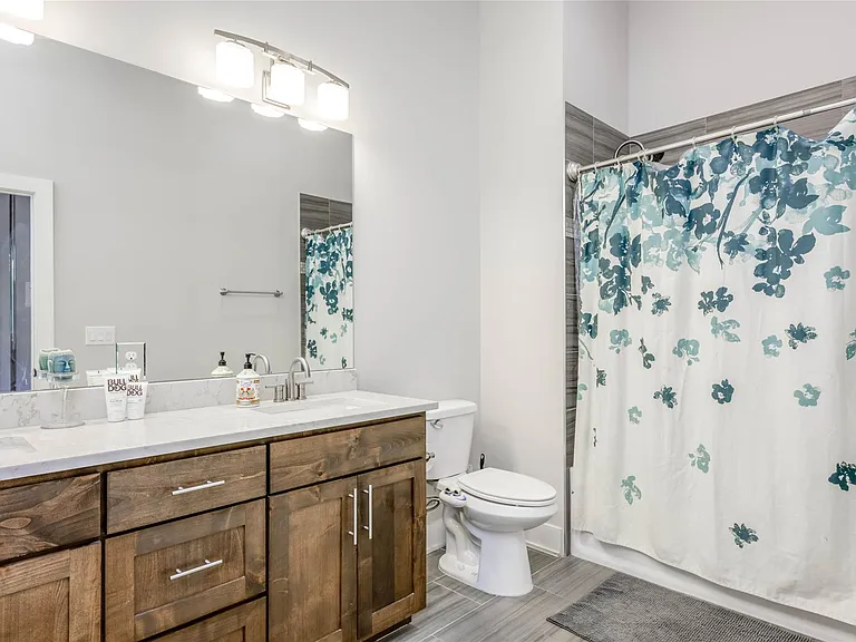 2113 Glendale Pl — Photo 32