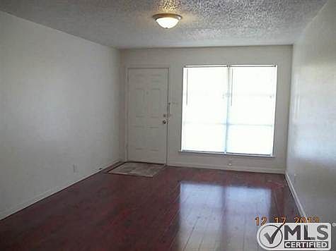 4th image of 3314 Caracas Dr