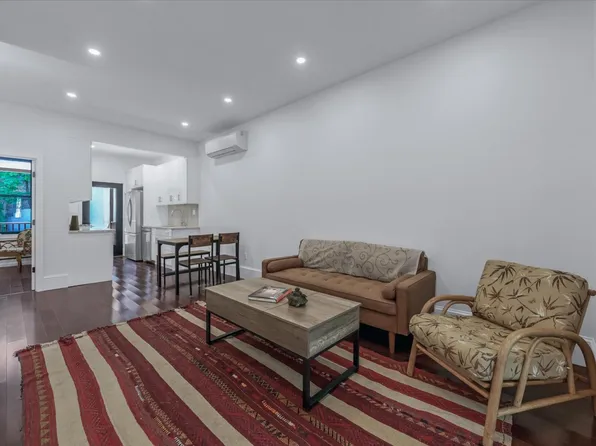 1324 Eastern Parkway image 15 of 37