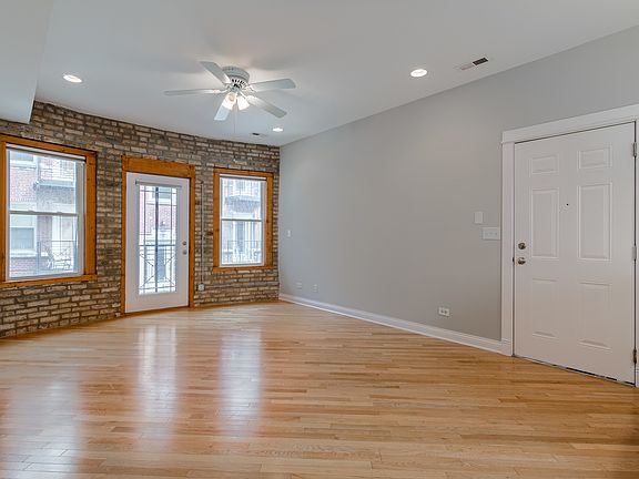 2nd image of 1340 W Greenleaf Ave APT 1D