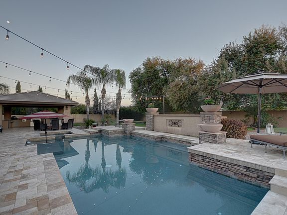4th image of 4631 E Collinwood Dr