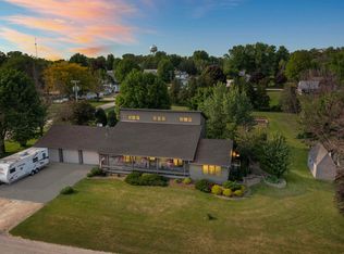 301 Oak St, Strawberry Point, IA 52076