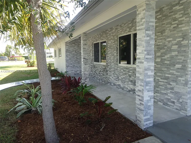 1565 Thumb Point Dr — Photo 76