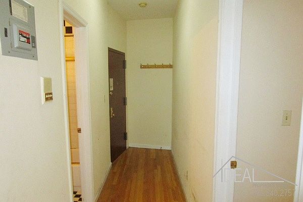 1st image of 73 Underhill Ave