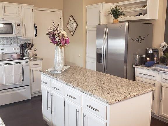 5th image of 6932 Fox Mesa Ln