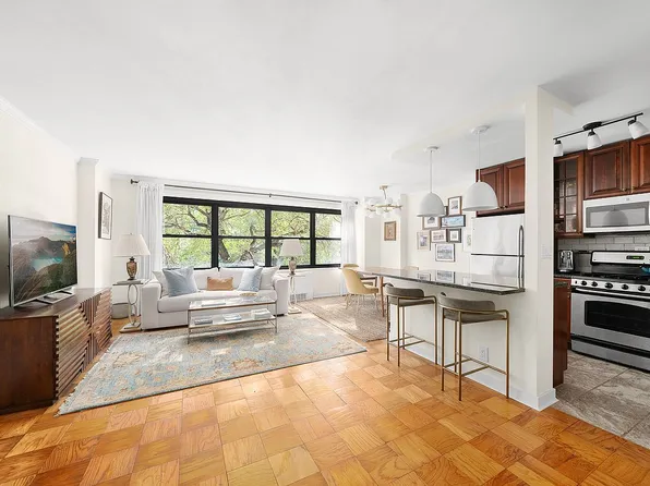 160 W End Ave APT 2T, New York, NY 10023
