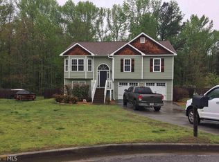 319 Crosswalk Dr, Auburn, GA 30011
