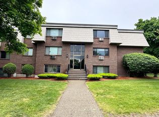 5 Hallmark Gdns APT 6, Burlington, MA 01803