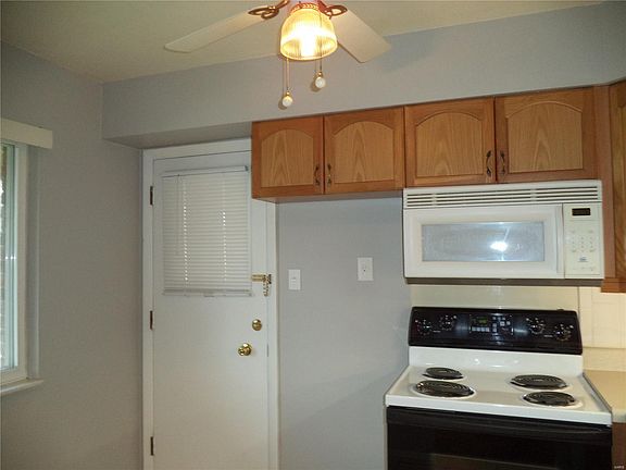 5th image of 9067 Villaridge Ct APT E