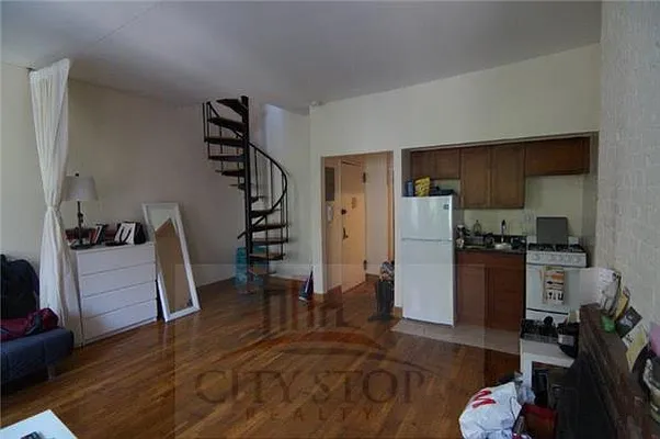 Rented by City Stop Realty | media 3