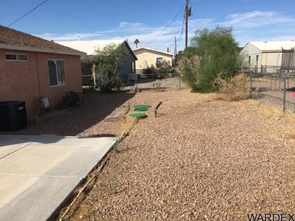 5th image of 1425 E Pearl Cir