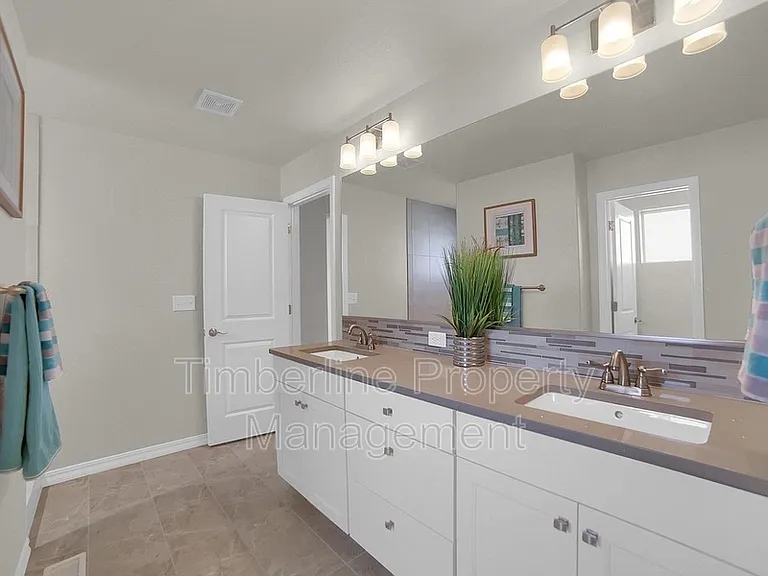 10056 Edgemont Ranch Ln — Photo 15