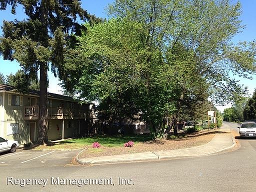 2nd image of 10316 NE Stutz Rd