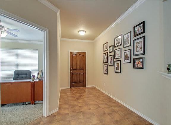 3rd image of 3300 Hornbeam St