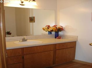 18008 NW Sylvania Ln, Portland, OR 97229