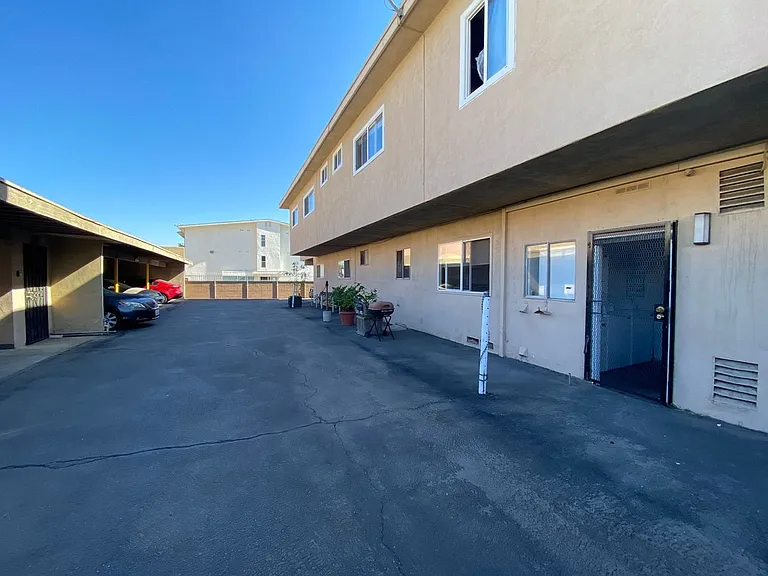 13205 Barbara Ann St — Photo 17