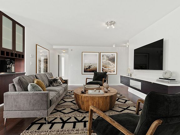 4th image of 1383 Marinaside Cres #611