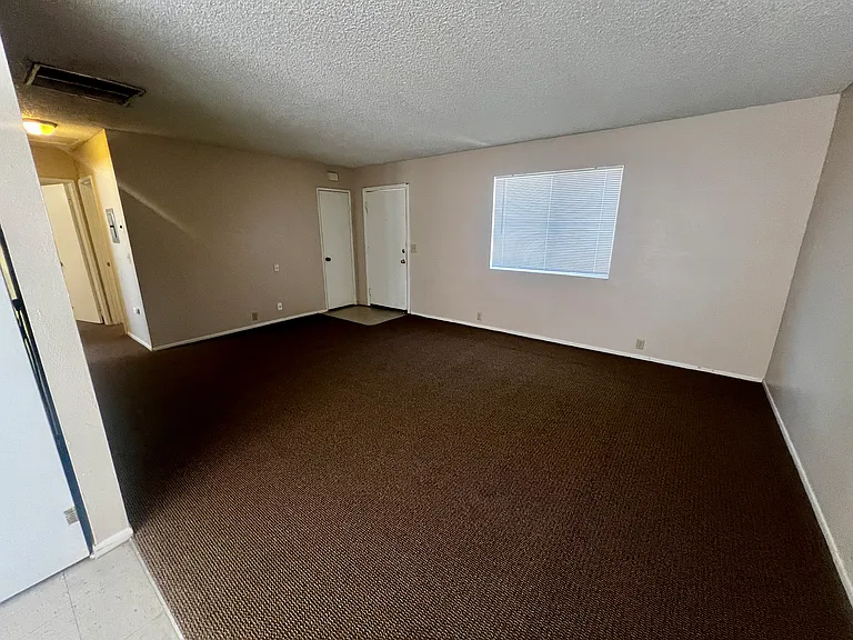73451 Sun Valley Dr #D — Photo 11