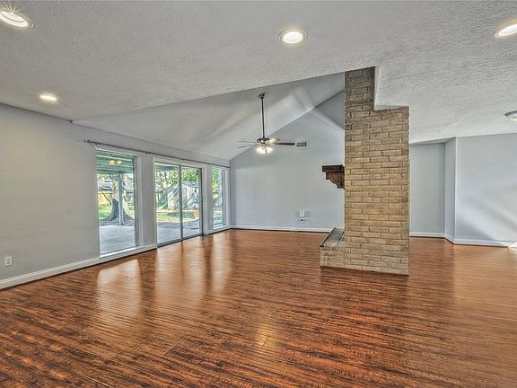 4th image of 5022 Whispering Falls Dr
