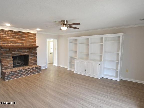 3rd image of 7141 Hardwick Dr