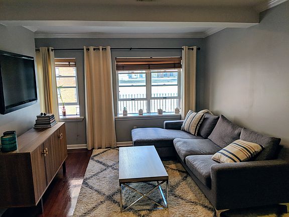 Bright Living Rm w/NYC view