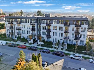 718 Edgar Ave #209, Coquitlam, BC V3K2J1