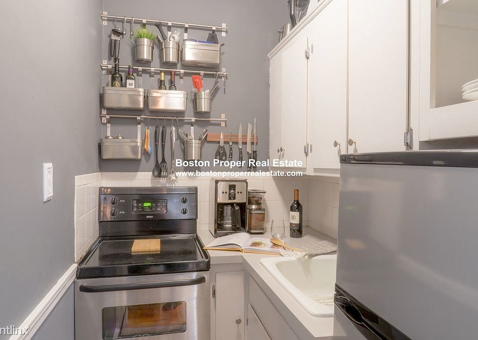 371 Beacon Kitchen