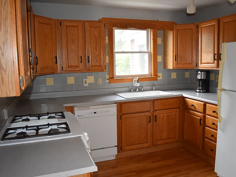 468 Littleton Rd — Photo 13