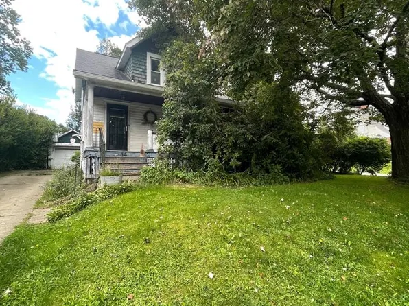 14 Maple Ave, Oil City, PA 16301