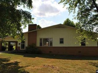 126 Cooper St, Martin, TN 38237