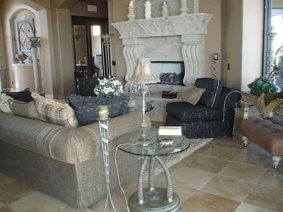 TRAVERTINE FEATURES