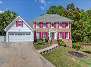 160 Thornbush Cv, Lawrenceville, GA 30046