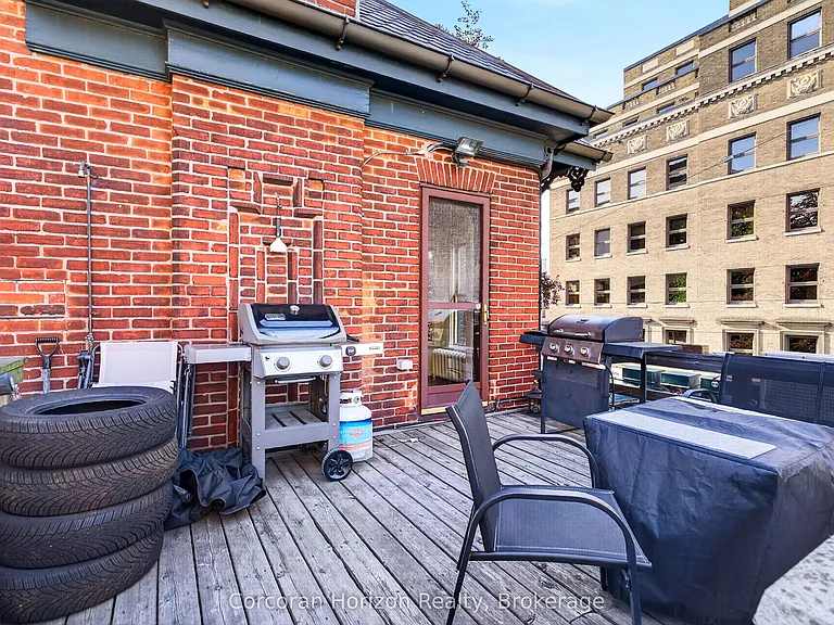 183 James St S #2 — Photo 26