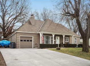 820 S Windsor Rd, Olathe, KS 66061