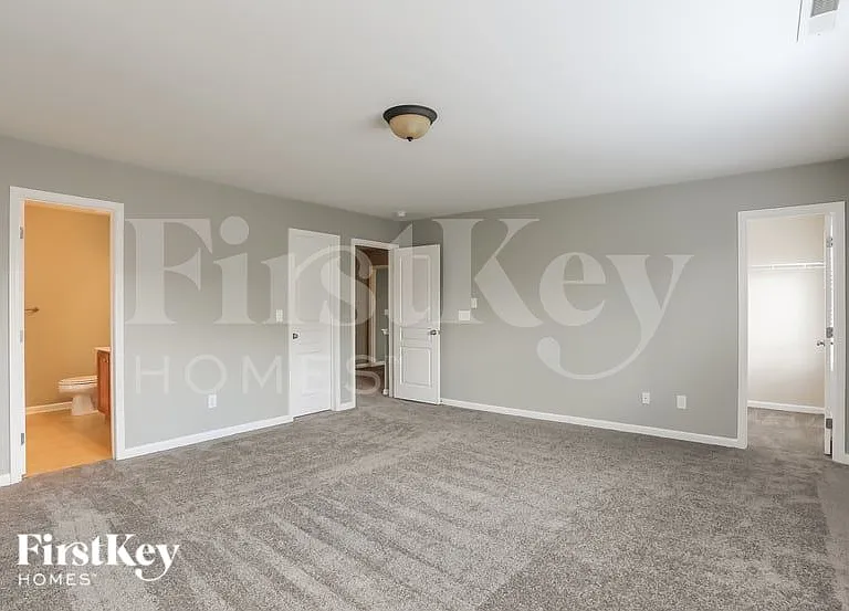 2114 Feather Ridge Dr — Photo 10