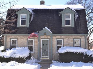 2967 N 77th St, Milwaukee, WI 53222