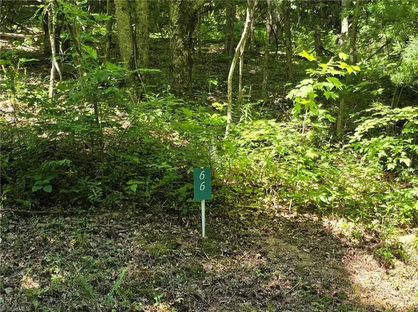 66 White Tail Trl, West Jefferson, NC 28694