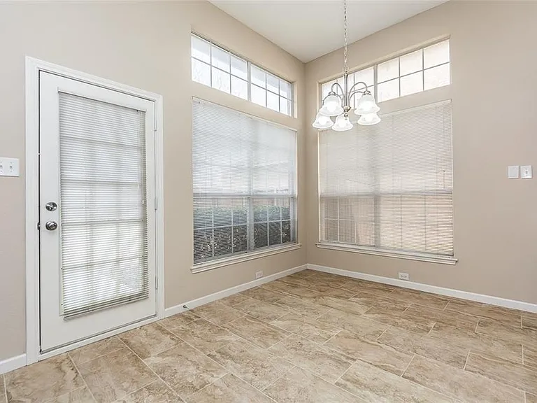 4445 Cranwood Dr — Photo 30