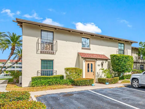 544 Plaza Seville Ct APT 82, Treasure Island, FL 33706