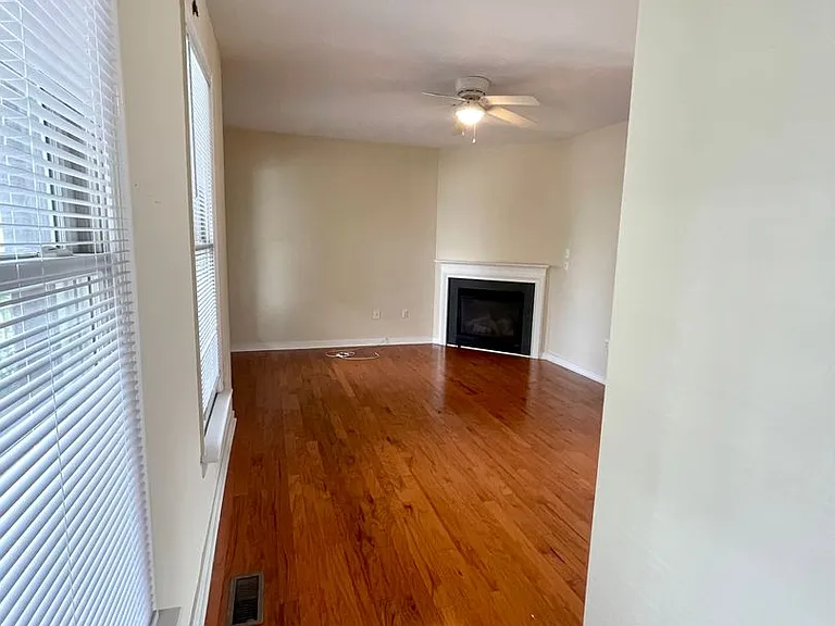 731 W Leigh St — Photo 7
