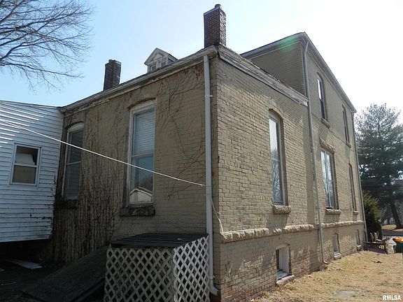 5th image of 441 E Grove St