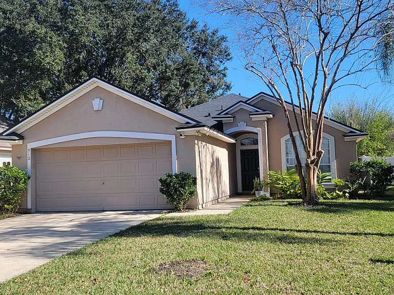 512 Silverbell Ct — Photo 1