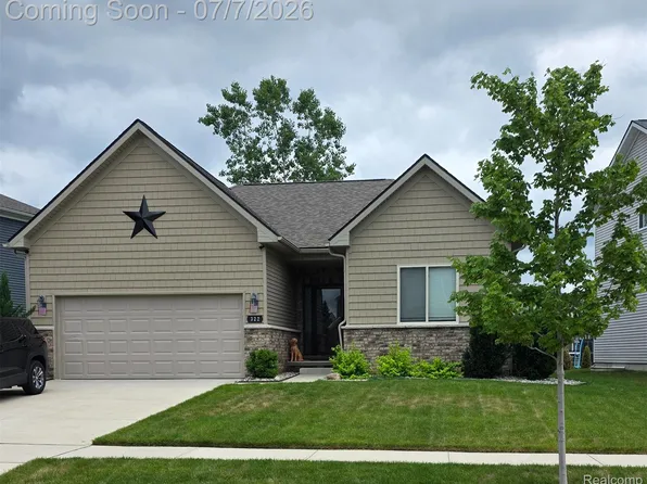 322 Hidden Riv, Holly, MI 48442