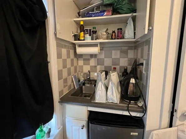 28 S Huntington Ave, Boston, MA