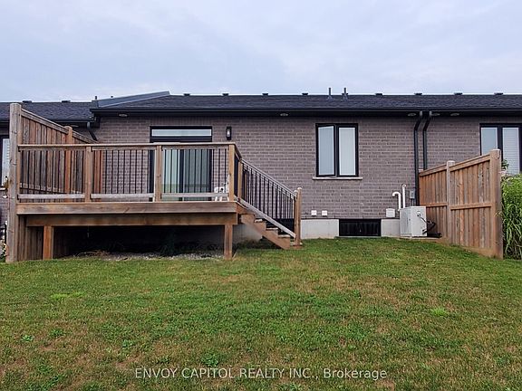 4th image of 106 Ridgewood Cres