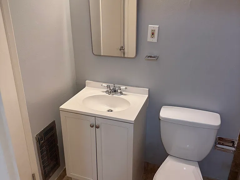 1665 6th Ave #11 — Photo 6