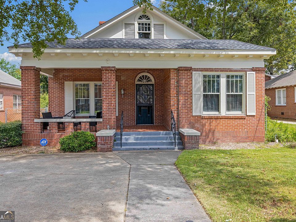 1st image of 1240 Peacock Ave