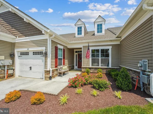 48 Camden Cir, La Plata, MD 20646