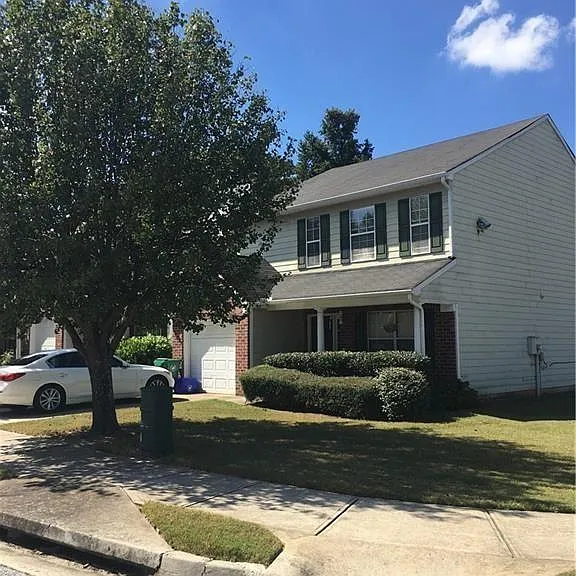 1634 Charleston Walk SE — Photo 14