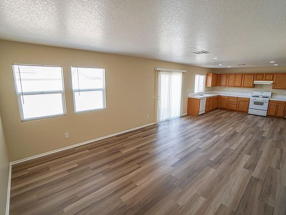 3rd image of 14374 Joaquin Way